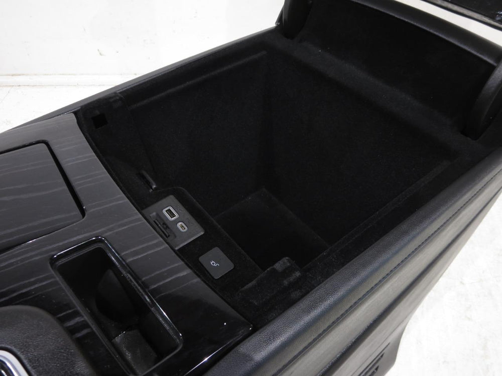 2021 - 2024 Cadillac Escalade Center Console Black Sport w/ Wood Grain Accents #444i | Picture # 15 | OEM Seats