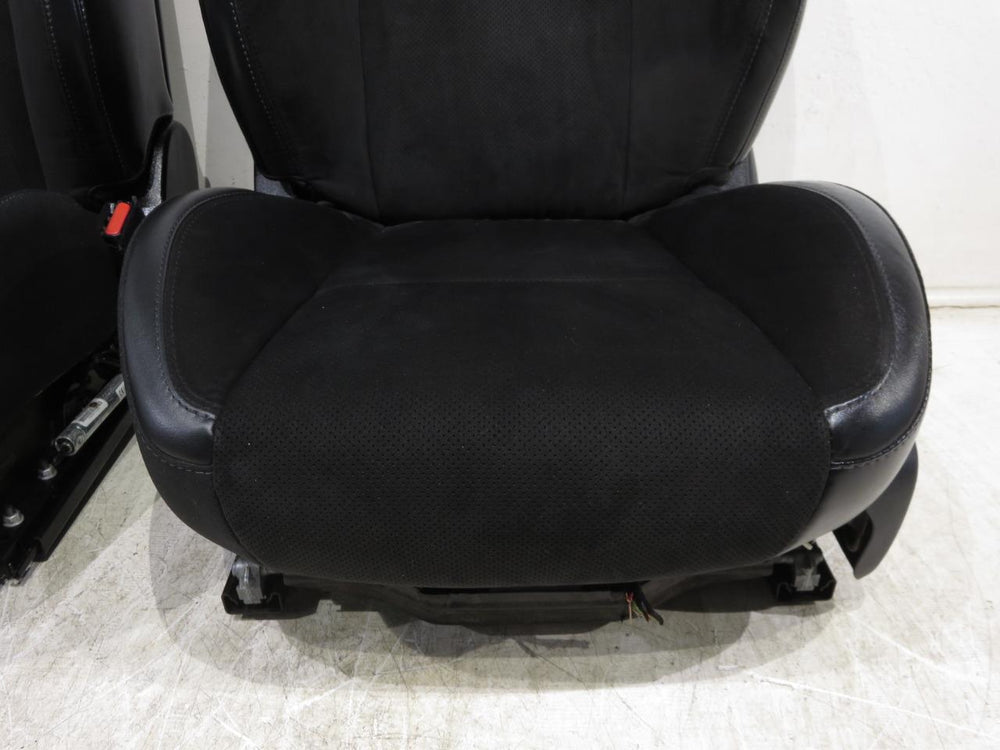 2011 - 2023 Dodge Challenger Seats T/A Leather & Suede #517i | Picture # 4 | OEM Seats