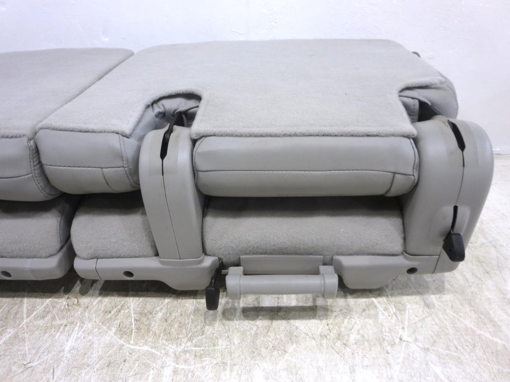 2007 - 2014 Chevy Tahoe 3rd Row Seats Gray Leather #555i | Picture # 18 | OEM Seats