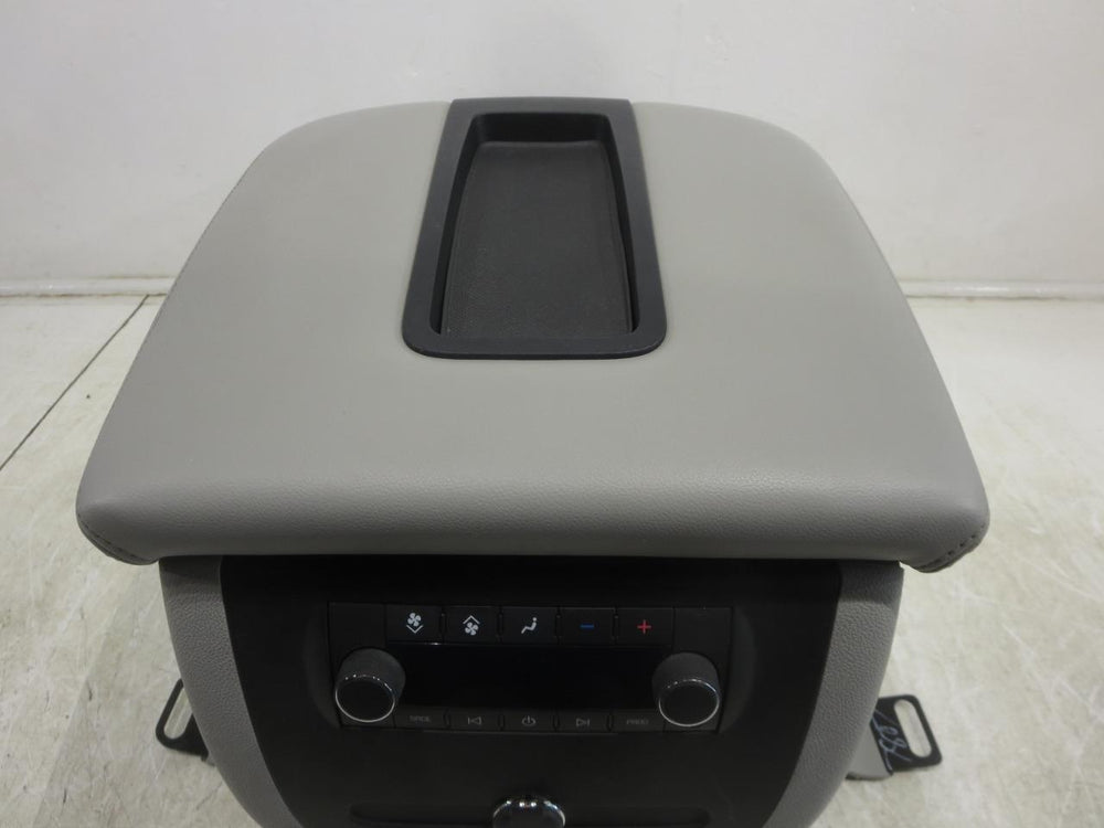 2007 - 2014 Gm Chevy Tahoe Suburban Center Console Gray #568i | Picture # 15 | OEM Seats