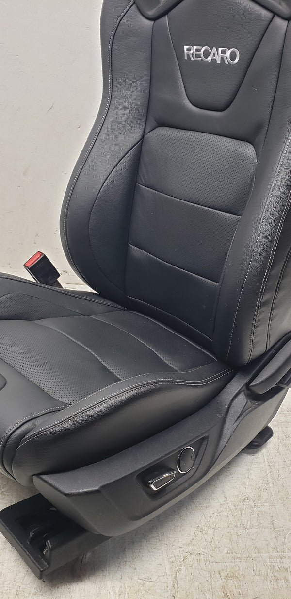 Recaro Mustang Seat heated and cooled
