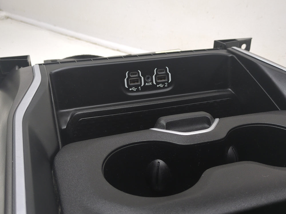 2019 - 2024 Dodge Ram Center Console, Big Horn 1500 DT #1838 | Picture # 17 | OEM Seats