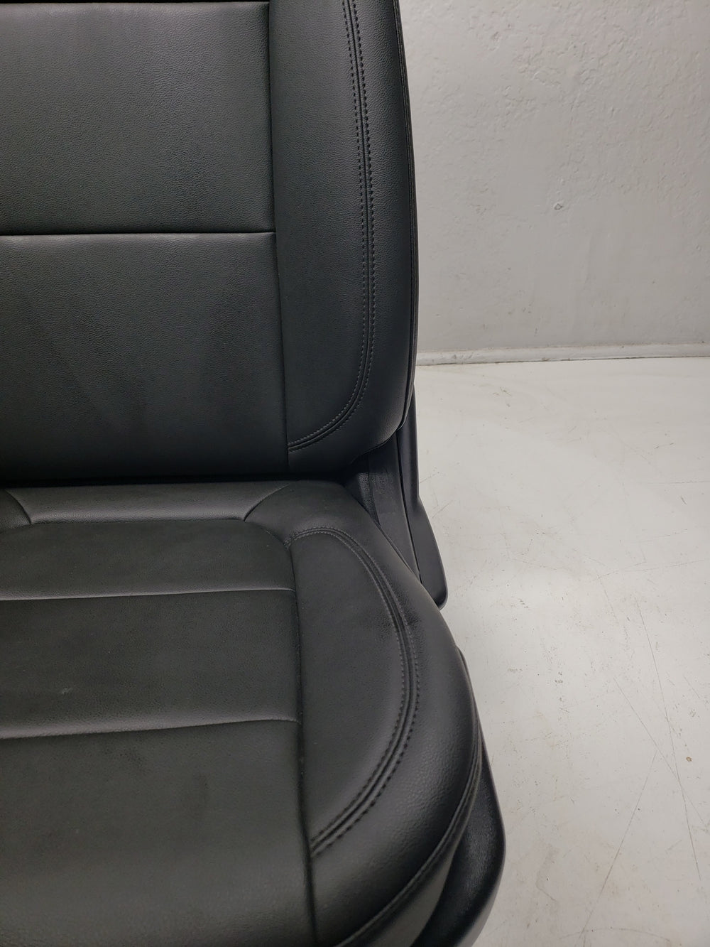 2019 - 2024 GMC Sierra Chevy Silverado Seats, Black Vinyl, Manual #1060 | Picture # 5 | OEM Seats