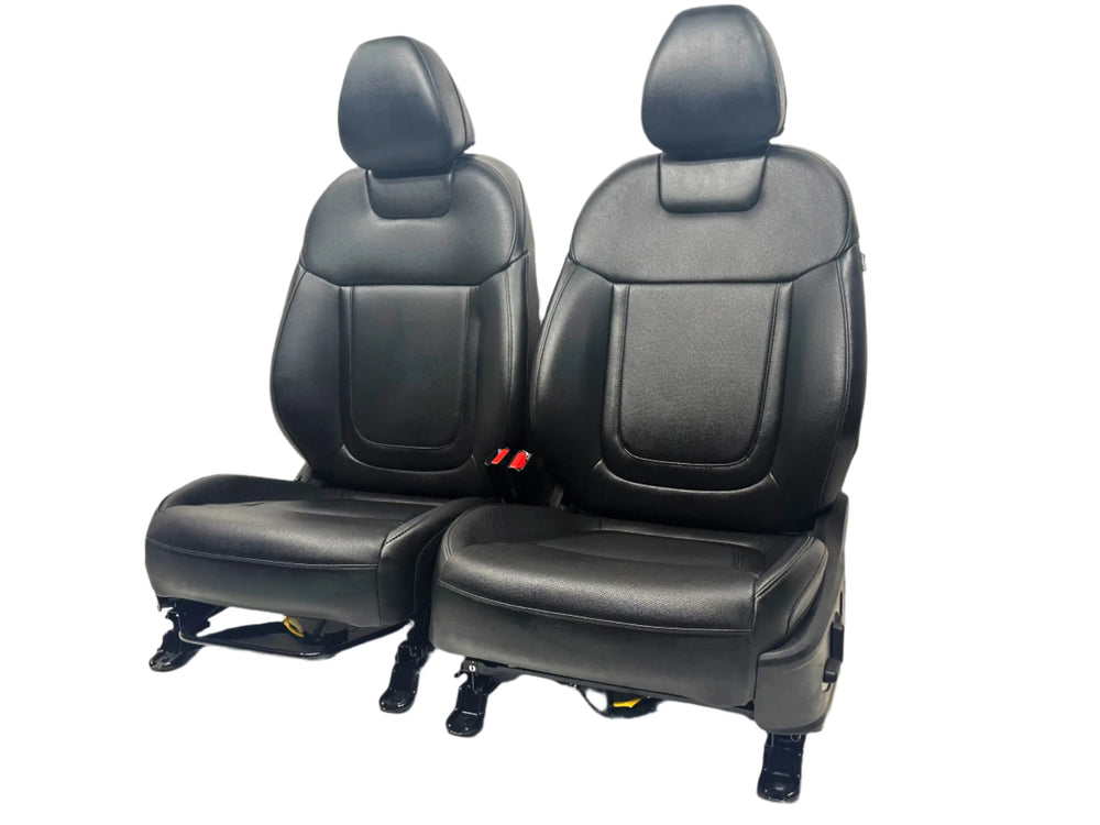 Car Seat Cover Full Set For KIA Forte 2010-2024 – Non-Slip Waterproof Nappa Leather, Standard 5 Seats (Black & Red)