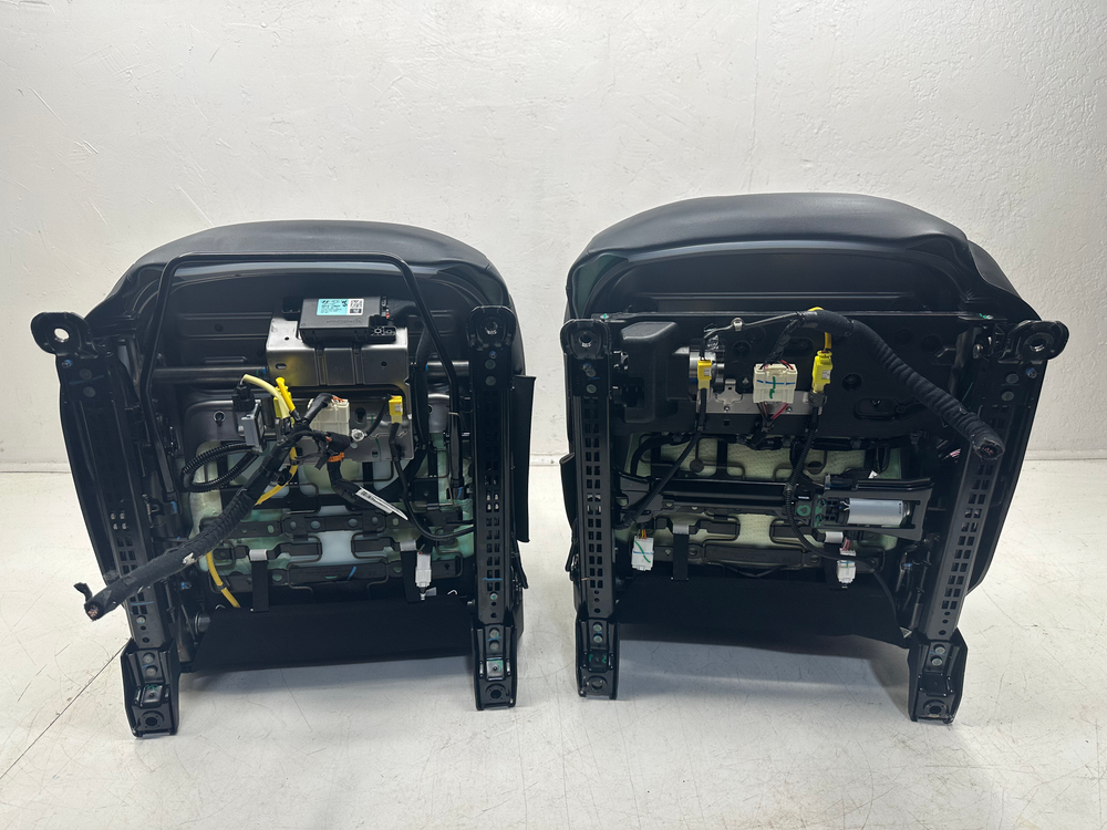 2022 - 2025 Hyundai Santa Cruz Front Seats, Night XRT, Black Leather #1083 | Picture # 14 | OEM Seats