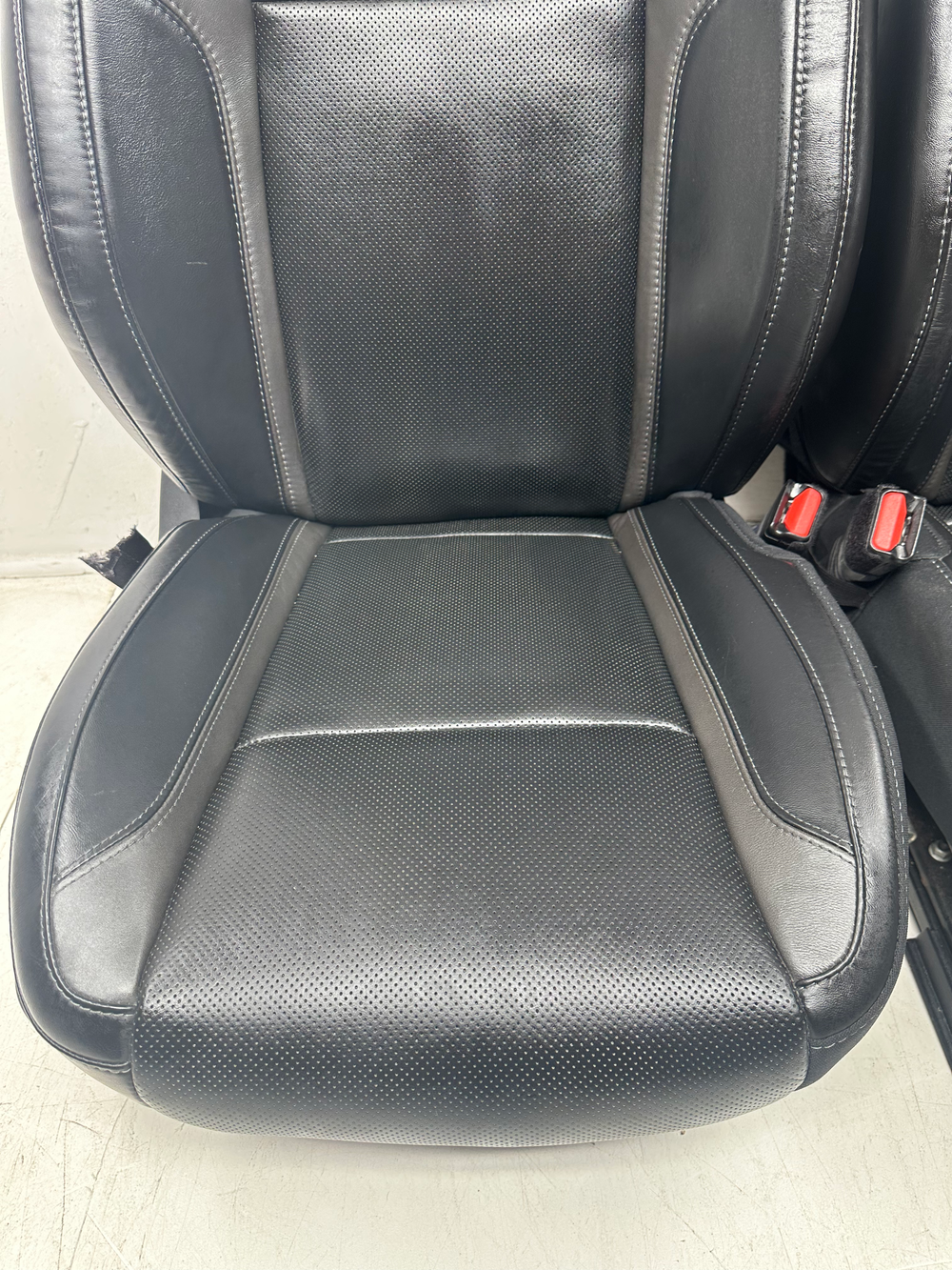 2011 - 2023 Dodge Charger SXT Front Seats, Black Leather, Heat Cool #1084 | Picture # 4 | OEM Seats
