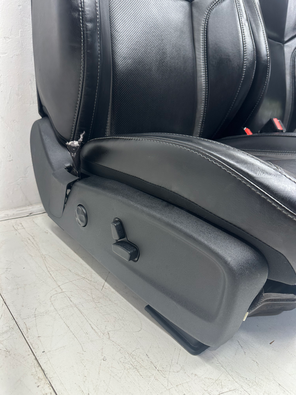 2011 - 2023 Dodge Charger SXT Front Seats, Black Leather, Heat Cool #1084 | Picture # 11 | OEM Seats