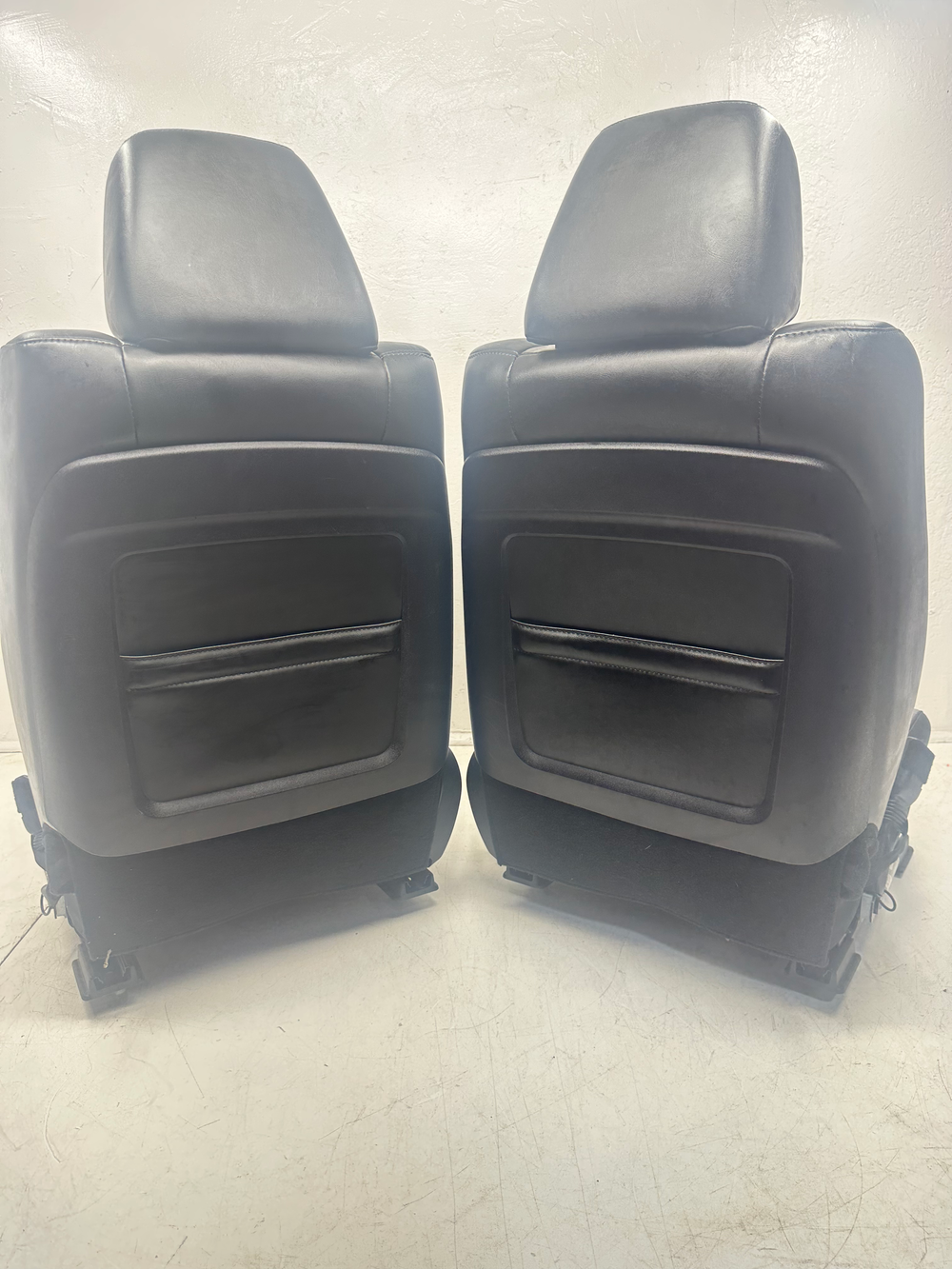 2011 - 2023 Dodge Charger SXT Front Seats, Black Leather, Heat Cool #1084 | Picture # 15 | OEM Seats