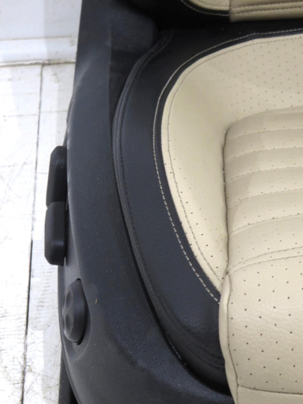 2008 - 2016 VW CC Leatherette Front Seats Beige Black #0122k | Picture # 7 | OEM Seats