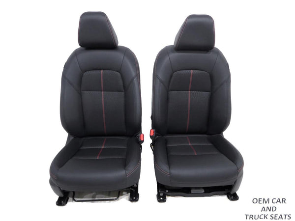2023 Nissan Altima 2.5SR Seats Black Leather w/ Cloth Orange Stitch