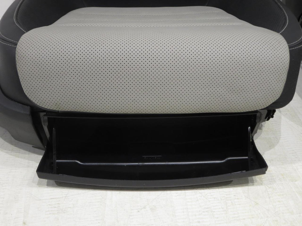 2011 - 2017 VW Touareg Seats, Black & Gray Leathertte, #3753r | Picture # 9 | OEM Seats