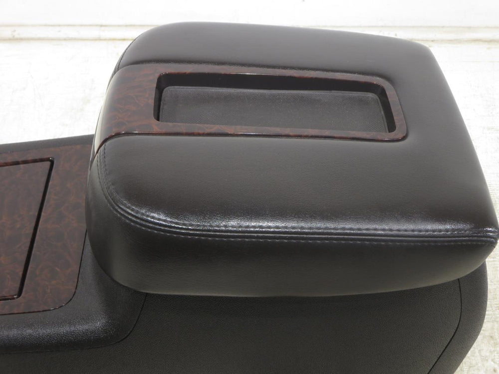 2007 - 2014 Chevy Tahoe Suburban Center Console Black w/ Rosewood #030i | Picture # 6 | OEM Seats