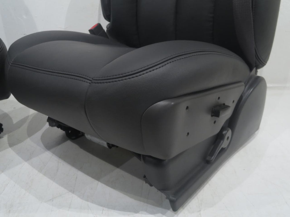 2003 - 2006 Chevy Silverado SS Seats Dark Gray Leather #283i | Picture # 10 | OEM Seats