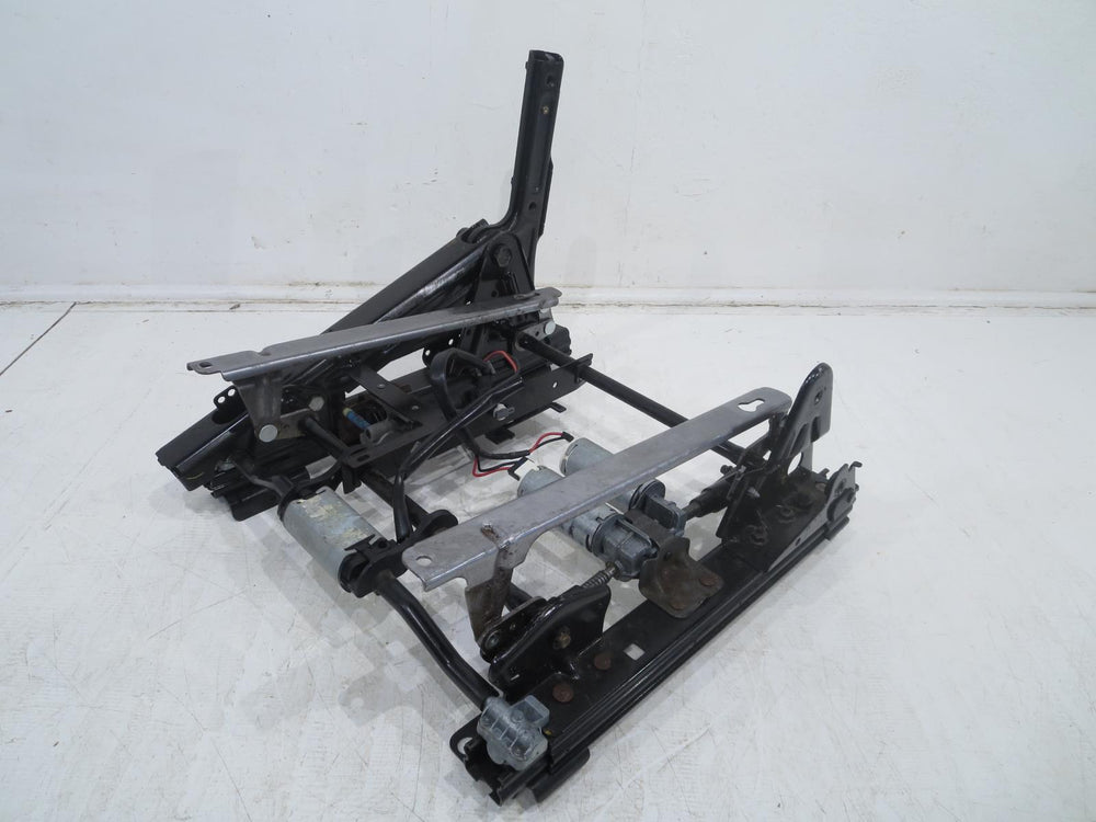1999 - 2006 Chevy GMC Fully Powered Front RH Passenger Seat Track for Silverado, Sierra, Tahoe, Yukon, Suburban #128 | Picture # 6 | OEM Seats