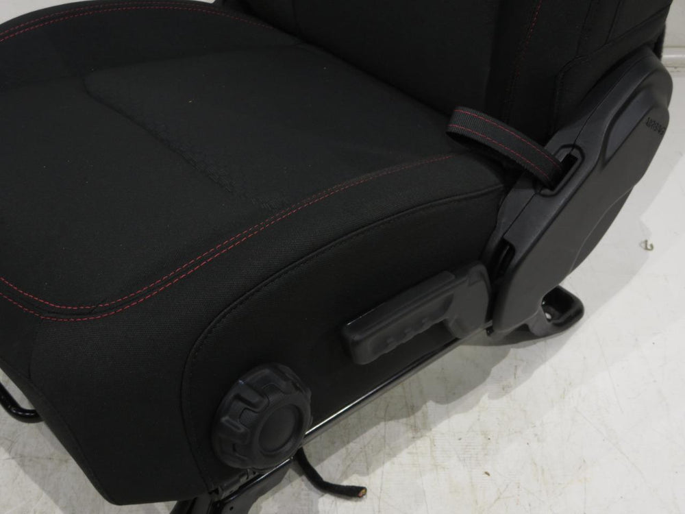 2018 - 2024 Jeep JL/JT Wrangler Gladiator Rubicon OEM Front Seats #361i | Picture # 8 | OEM Seats
