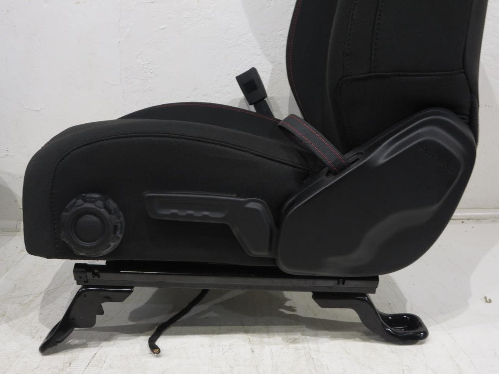 2018 - 2024 Jeep JL/JT Wrangler Gladiator Rubicon OEM Front Seats #361i | Picture # 12 | OEM Seats