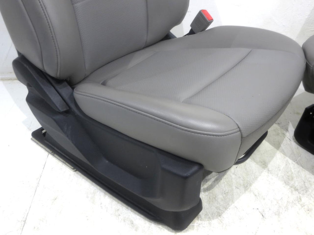 Ford F-150 Super Duty Crew Cab Vinyl Front Seats 2015 2016 2017 2018 2019 2020 | Picture # 7 | OEM Seats