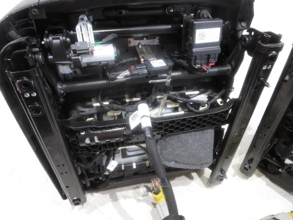Cadillac Escalade Luxury Oem Black Leather Heat Ac Cooled Seats 2021 2022 | Picture # 17 | OEM Seats