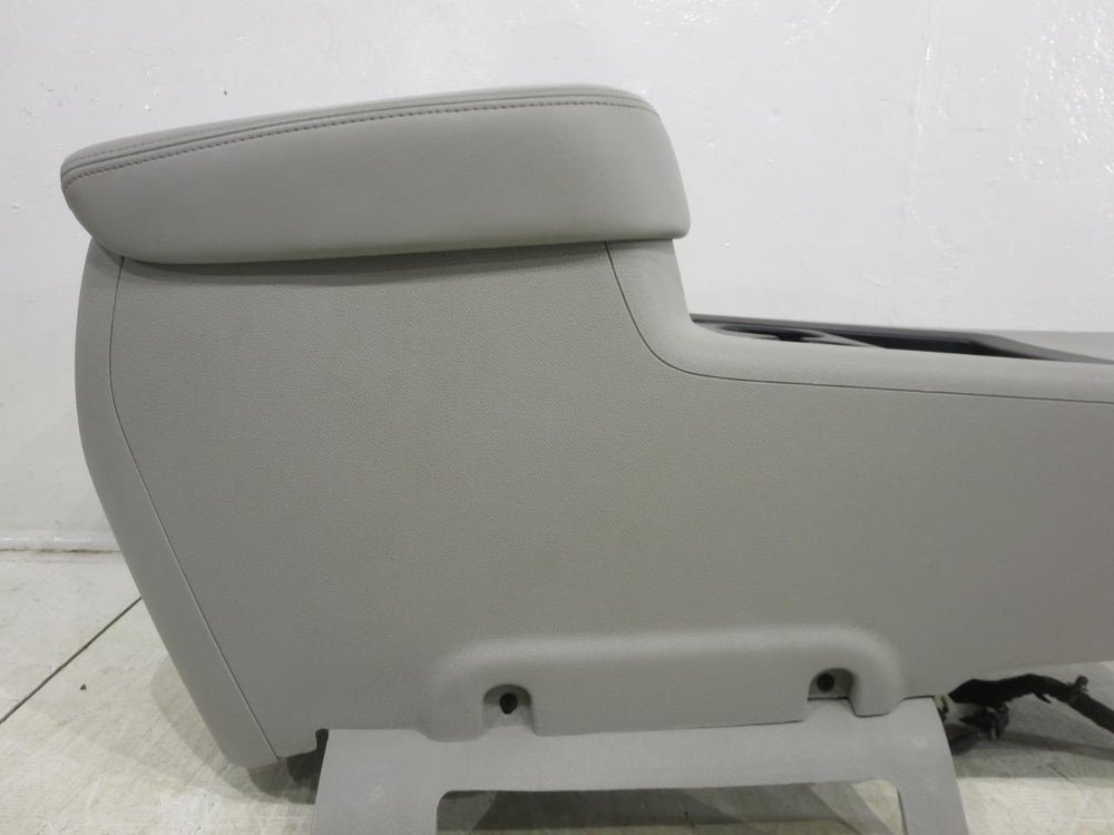 2007 - 2014 Gm Chevy Tahoe Suburban Center Console Gray #568i | Picture # 6 | OEM Seats