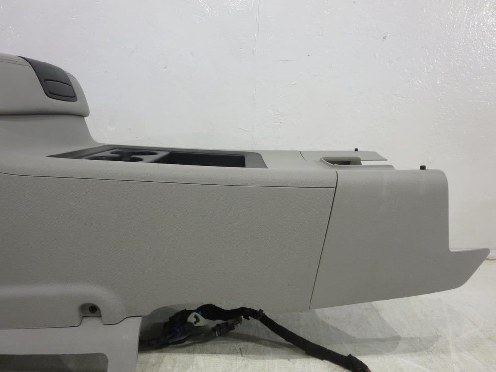 2007 - 2014 Gm Chevy Tahoe Suburban Center Console Gray #568i | Picture # 8 | OEM Seats