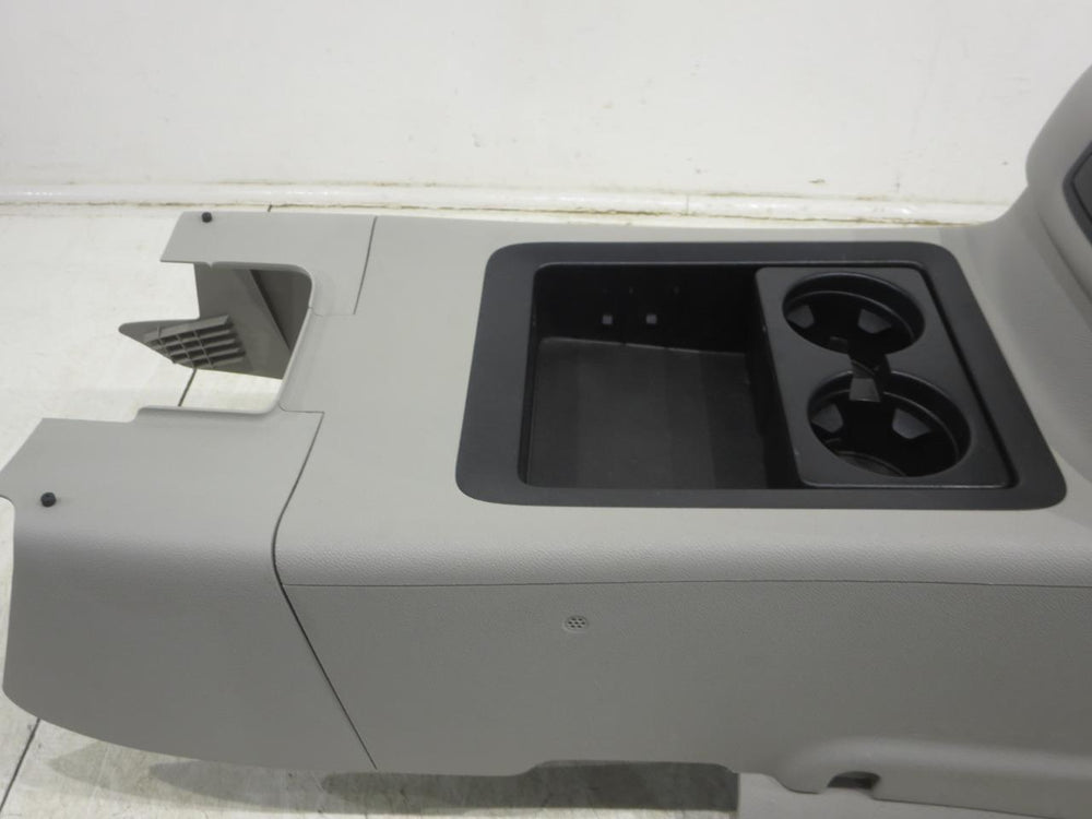 2007 - 2014 Gm Chevy Tahoe Suburban Center Console Gray #568i | Picture # 11 | OEM Seats