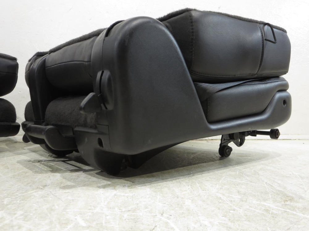 2007 - 2014 GM Escalade Suburban Tahoe 3rd Row Seat Black Leather #596i | Picture # 16 | OEM Seats