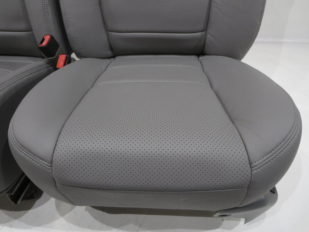 2003 - 2007 Custom Air Conditioned Ford Super Duty F250 Seats #005a | Picture # 4 | OEM Seats