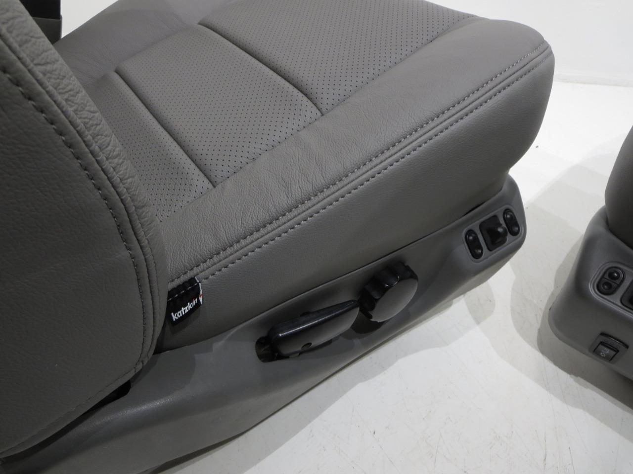 2003 2007 Custom Air Conditioned Ford Super Duty F250 Seats 005a